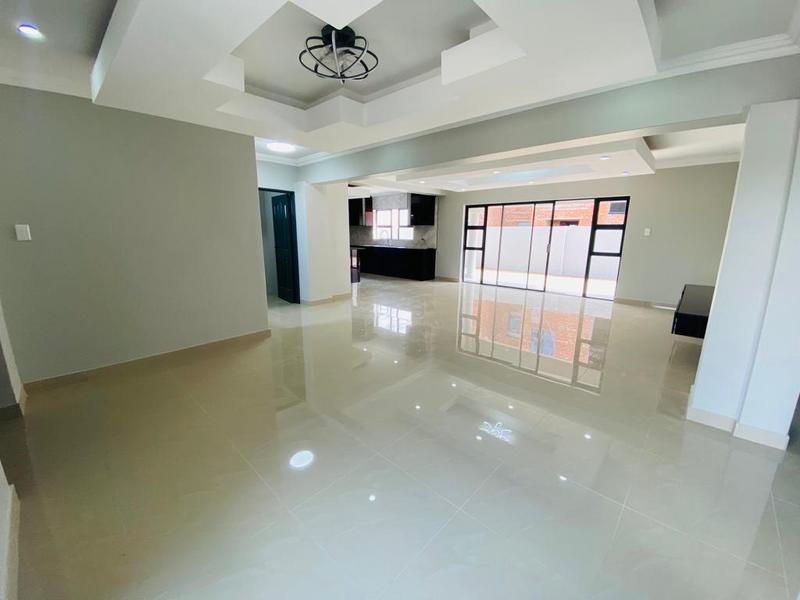 5 Bedroom Property for Sale in Royldene Northern Cape